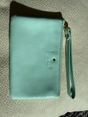 LIKE NEW!  Kate Spade soft minty light blue patent wristlet